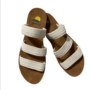 New Size 8 Maui Island Women’s Sandals